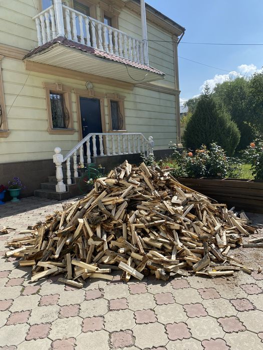 Продам Дрова доставка есть