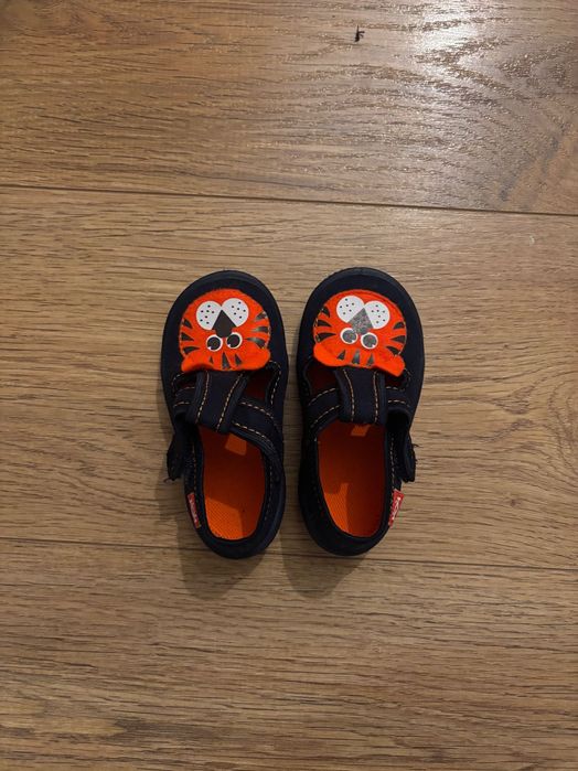 Пантофи Колев и Колев