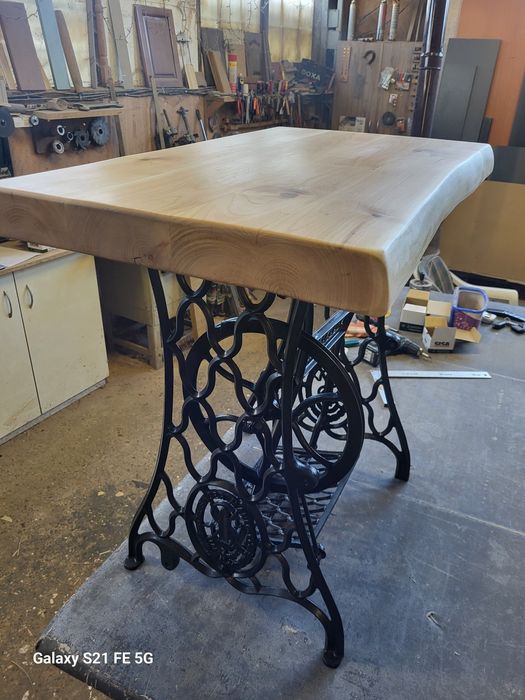 Помощни маси за хол и антре!