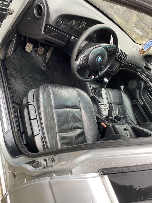 Vand/dezmembrez bmw e39 3.0 218hp(e60)