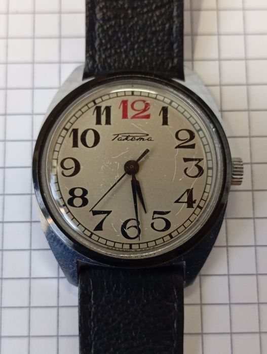 Продам часы производст.                     ва СССР цены договорные