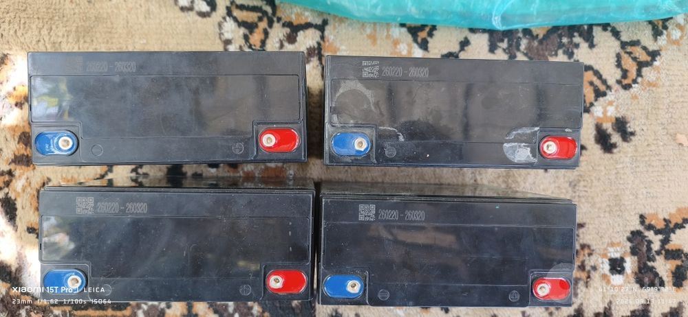 Akumlyator b/u zaryadchik bilan