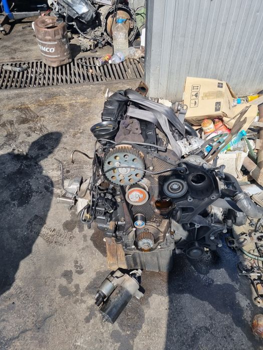 Двигател гол за Audi A4 B8 2.0tdi 143кс2009god