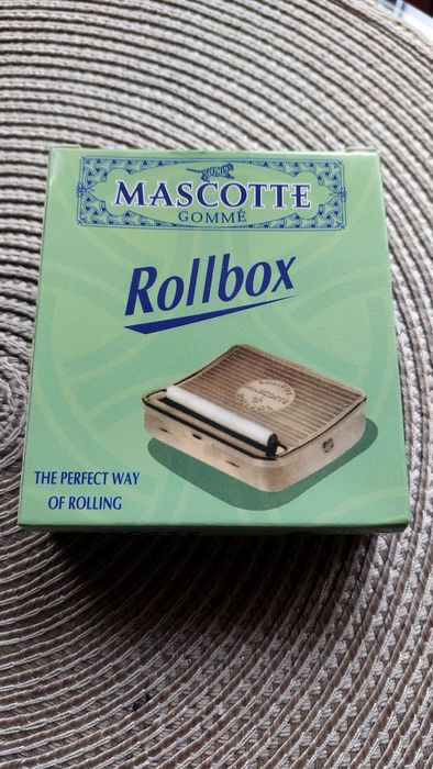 Табакера Mascotte за свиване на цигари