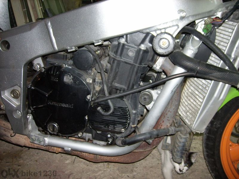 Продавам Кавазаки 750 ЗХР 91 Година На Части+РЕГИСТРАЦИЯ