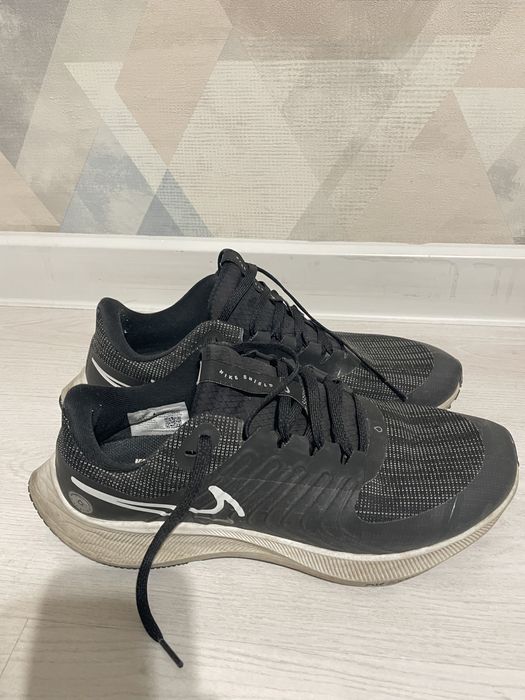 Кроссовки Найк, Nike