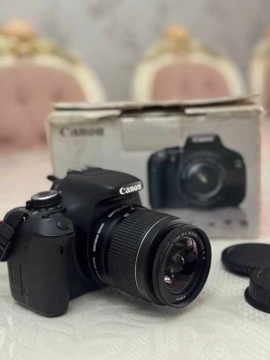 Фотааппарат Canon 600D