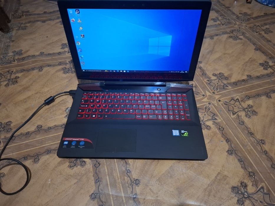 Leptop  gaming Lenovo