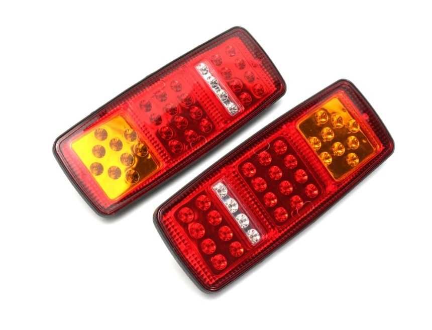 Комплект 2 броя LED стопове с мигач за камион,бус,тир,ремарке и др