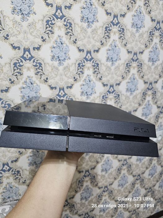 Playstation 4. Oʻyinlari bilan ( Fifa 2025, Ufc 5, GTA 5)