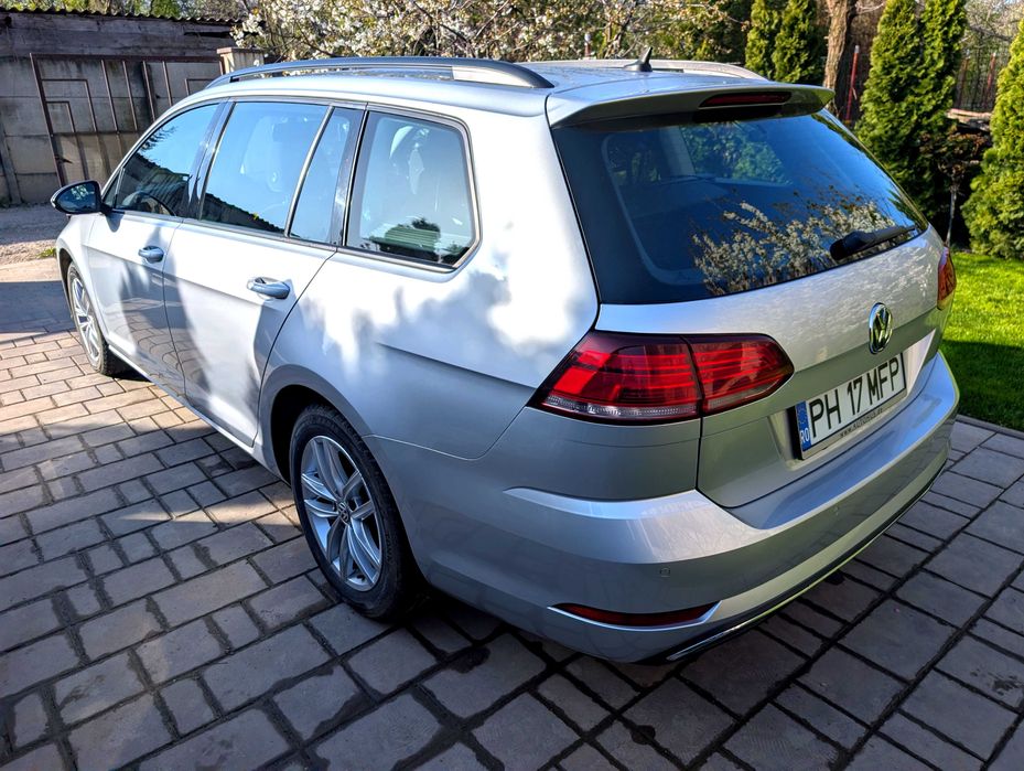 Volkswagen Golf VII Variant 2.0 TDI 150CP DSG Comfortline | LED | ACC | Navigatie