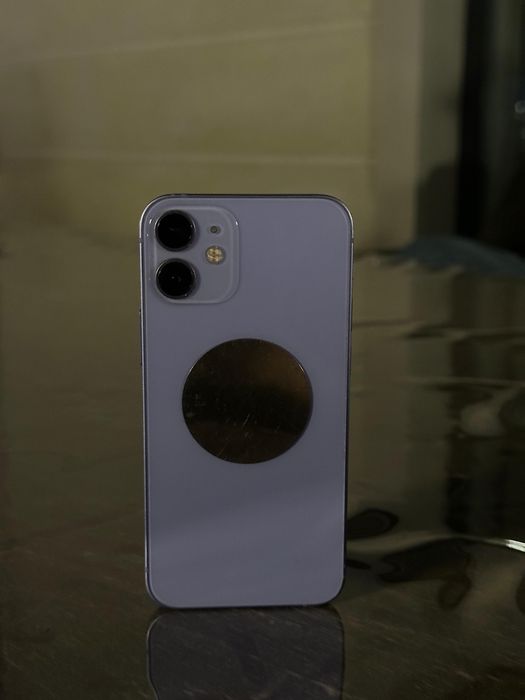 Iphone 12 mini.