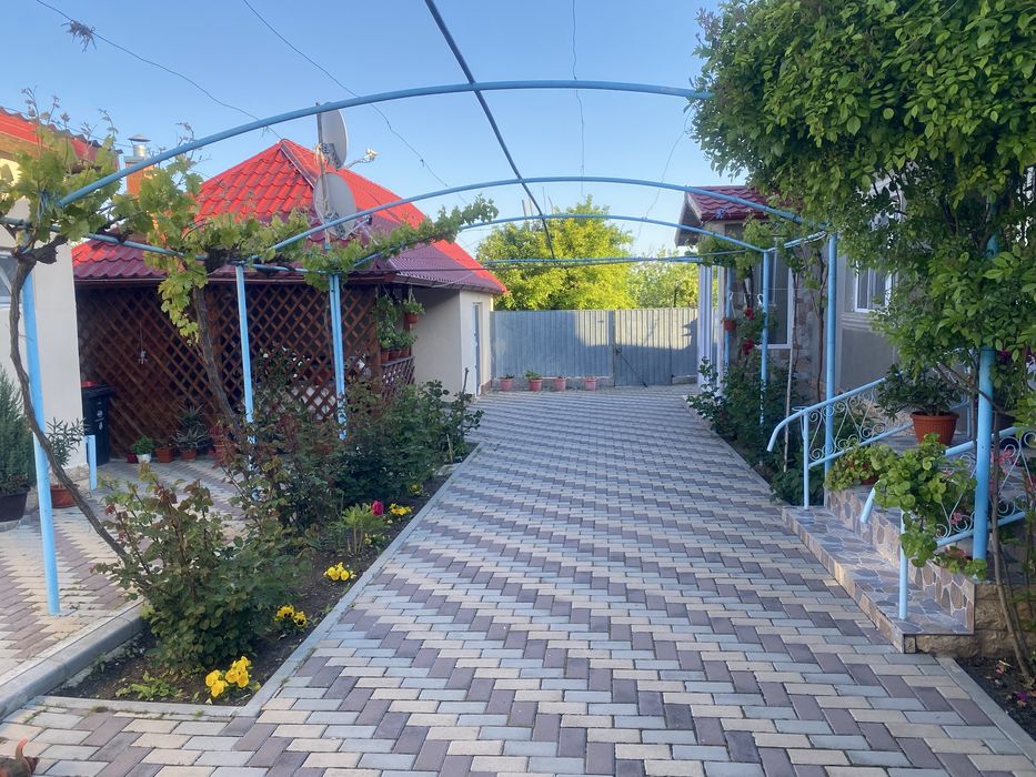 Casa de vazare in comuna JURILOVCA / schimb cu apartament in Constanta