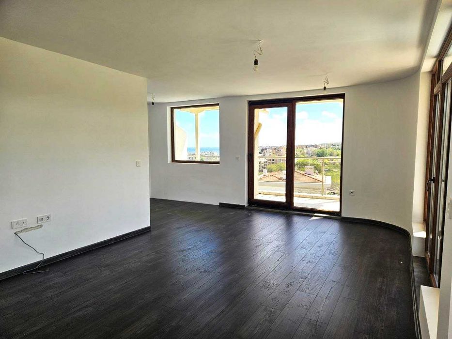 Продава се Тристаен апартамент в Созопол - 159 кв.м за 1101 €/кв.м - Снимка #3