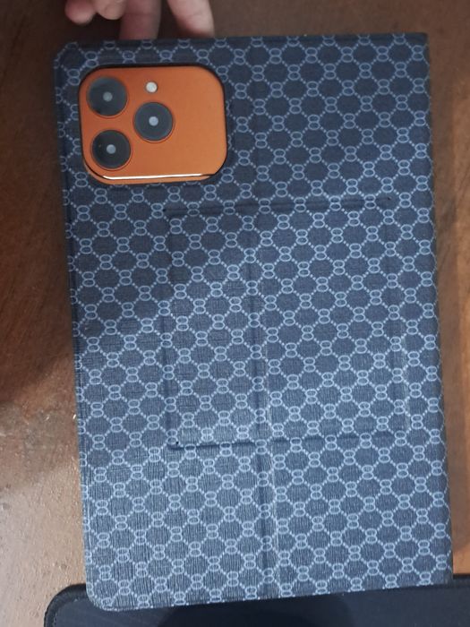 Планшет на клавиратура