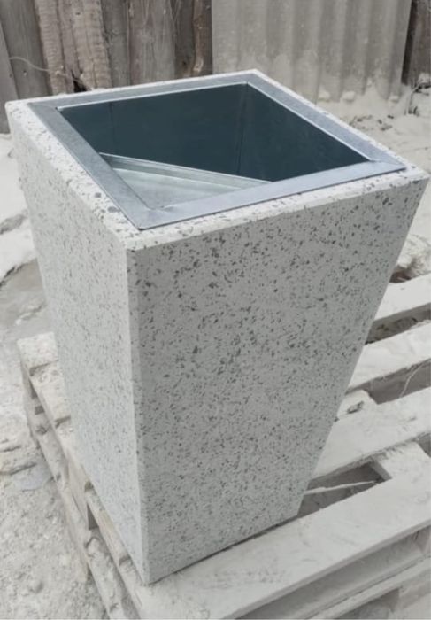 Урны, вазоны, скамейки  мрамор