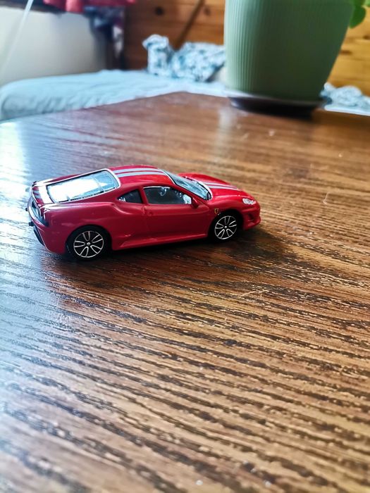 Оригинални колички Burago ferrari