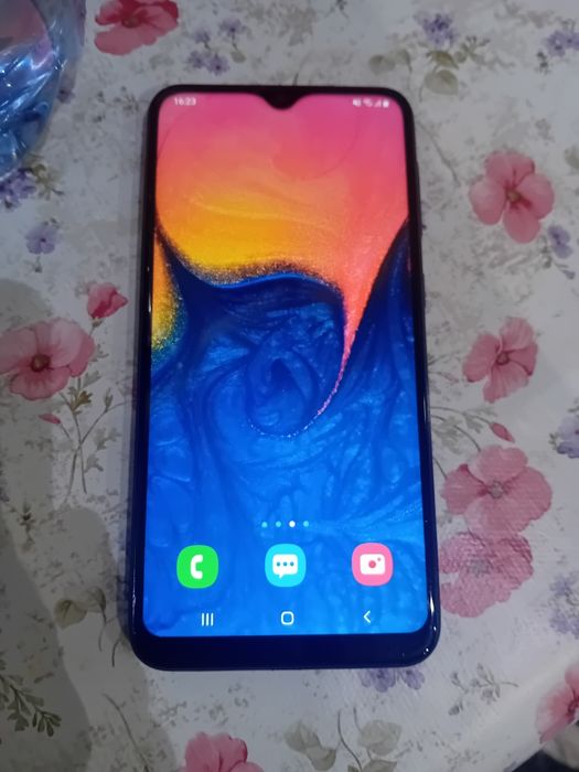 Vând samsung a10