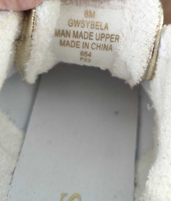 Нови оригинални кецове Guess Sybela