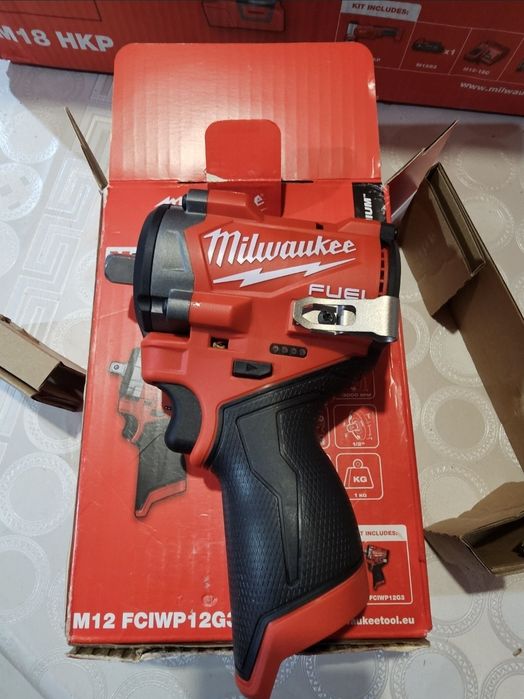 Impact M12 Milwaukee 745 Nm