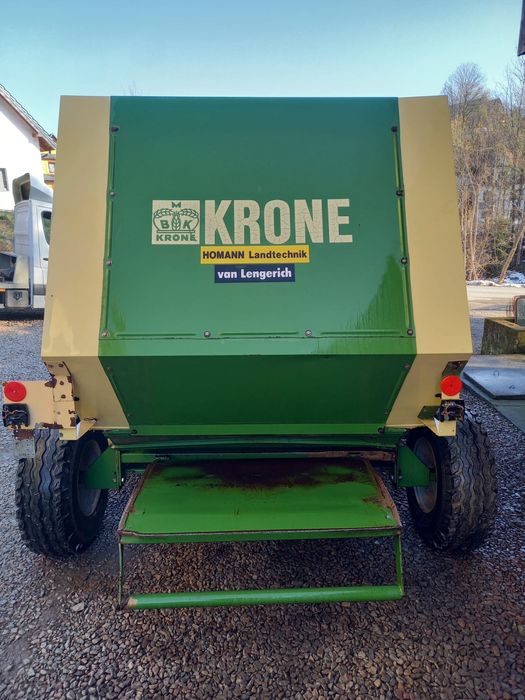Balotiera,presa baloti rotunzi krone KR 130 masa mare