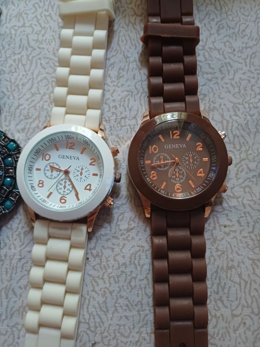 Оригинал Часы фирменные кварцевые