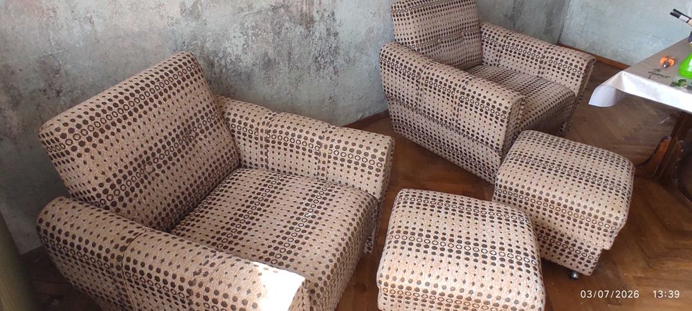 Фотьойли, табуретки, разгадаем диван