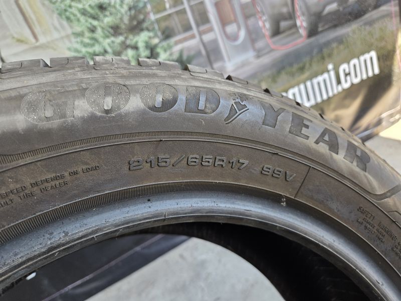 215/65/17 GOODYEAR 4бр