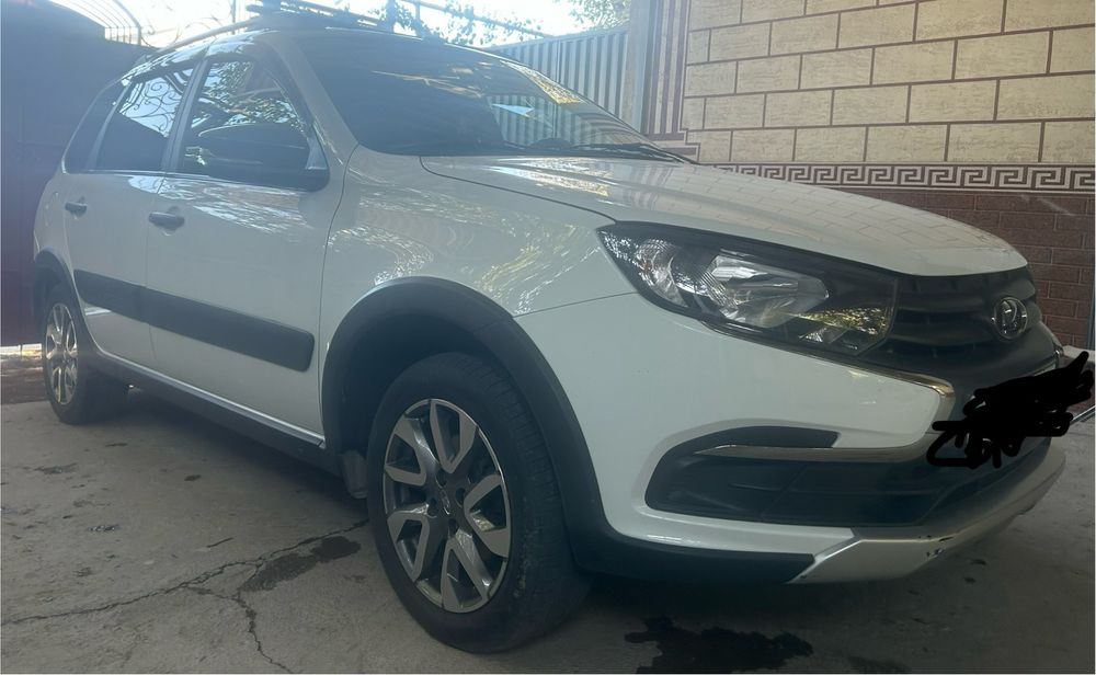 Гранта кросс 2023г.в.