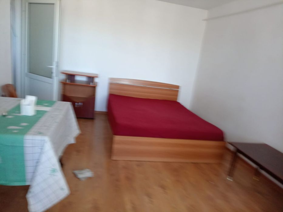 Închiriez garsoniera Alecu Russo