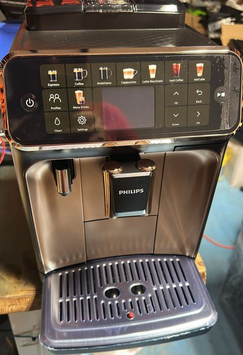 Philips latte go 5500 noi SIGILATE diferite culoril