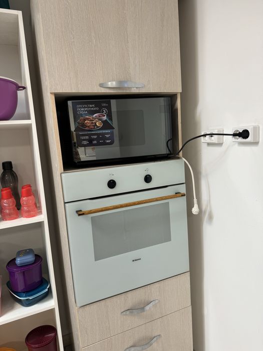 Продам кухонный шкаф с духовкой