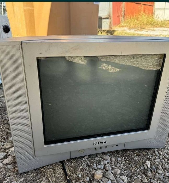 Телевизори  6 бр.различни марки и размери  ,  работещи