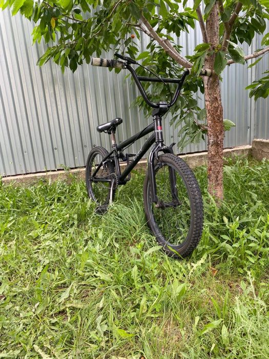 Продам велик BMX HARO