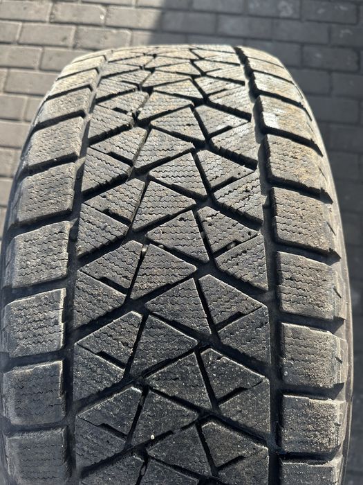 285/50 20 липучка 2шт Bridgestone