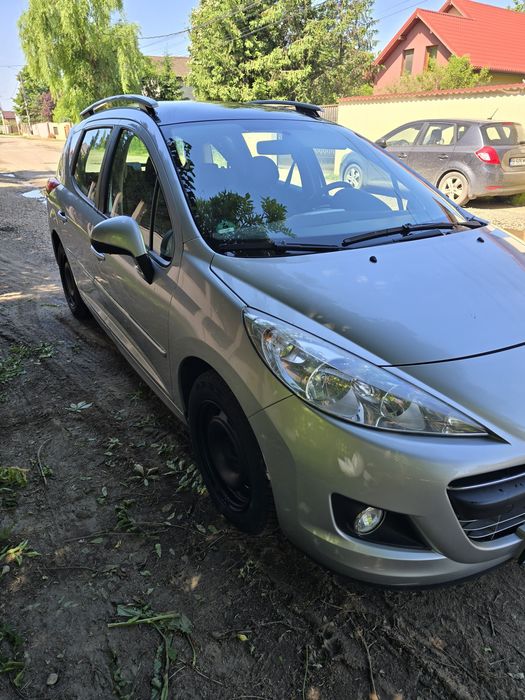 Peugeot 207sw  1.4 benzină