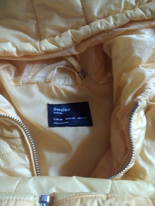 Vând geci mărimi diferite