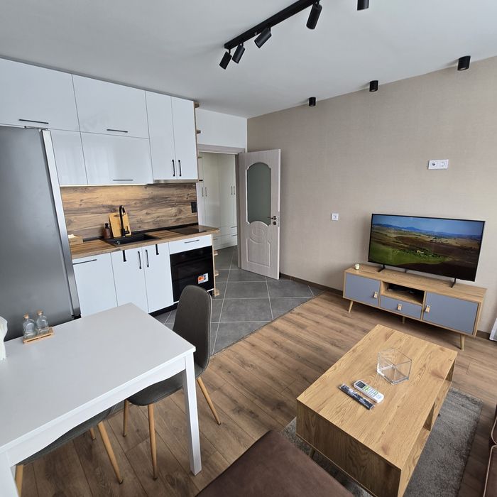 ОТ СОБСТВЕНИК: Двустаен обзаведен апартамент кв.Нов Център -Смолян