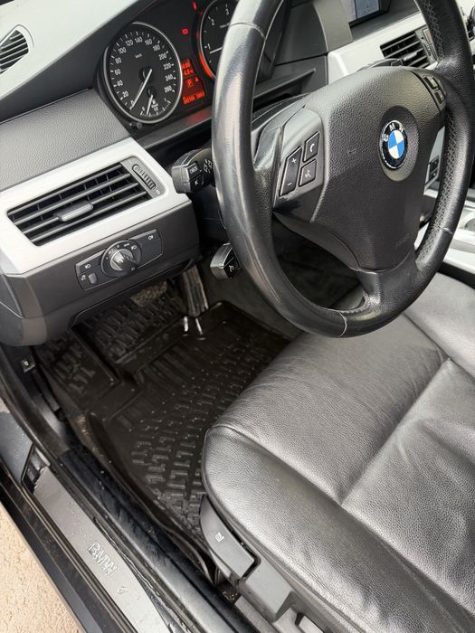 BMW 5 Series 2009 — imagine 5