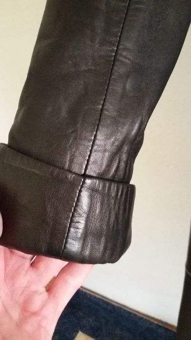 Пальто, плащ кожаный.