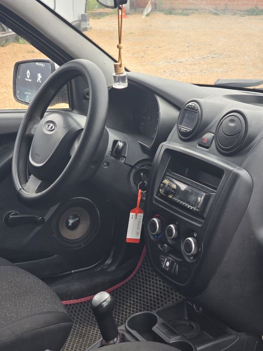 Lada Granta 2012