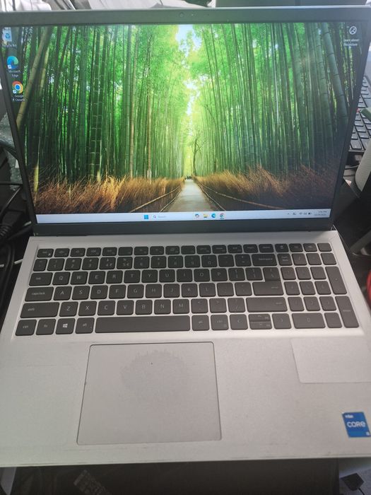 Dell 3511 i5 11th, 8gb ram SSD+HDD amanet Lazar Crangasi 40391