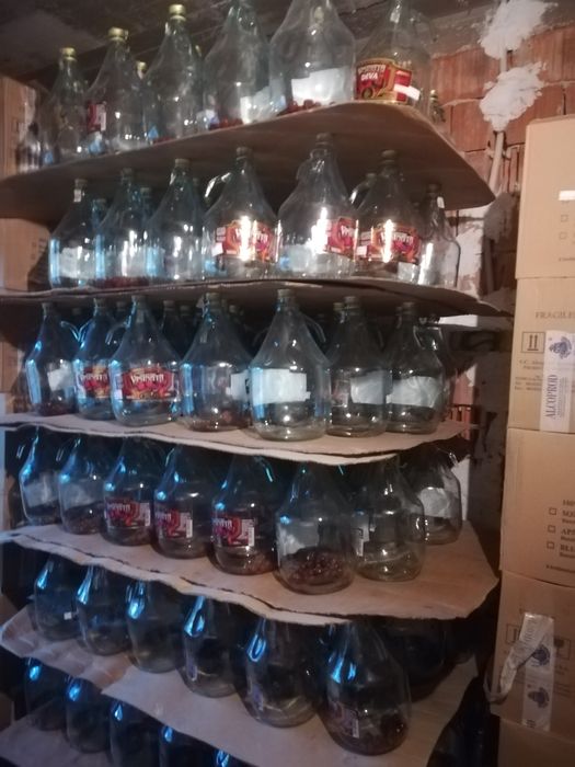 Ambalaj de sticle de 3 L.