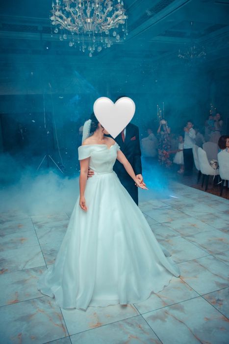 Продаю свадебное платье + фата