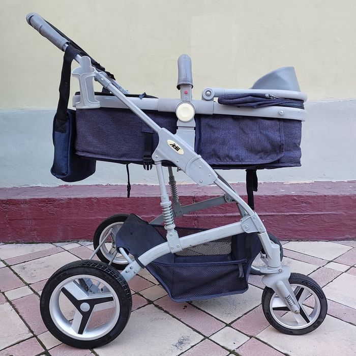 Коляска Kolyaska