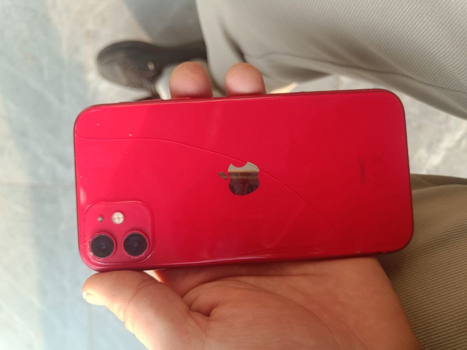 Iphone 11  64gb срочно