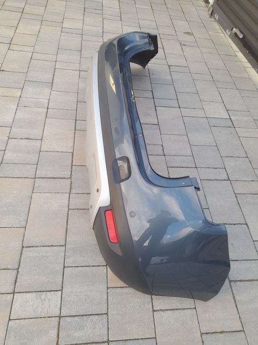 Bara Spoiler Fusta Spate Completa Dacia Duster