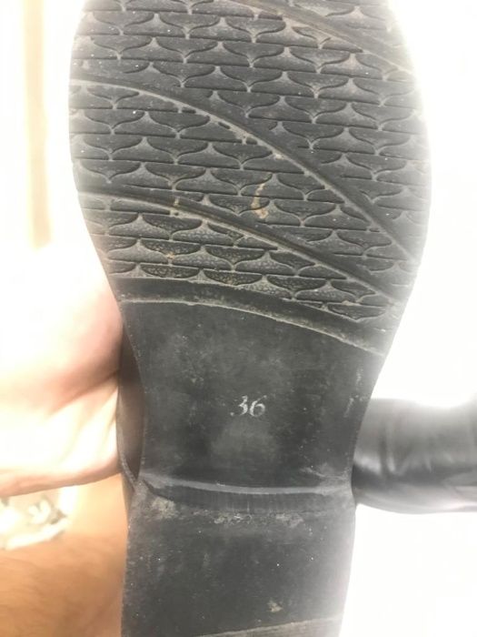 Продам ботинку для мальчиков Размер 36 ботинка