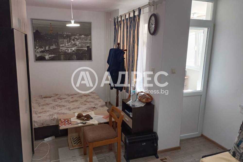 Едностаен апартамент в кв. "Освобождение" до магазин "Била"