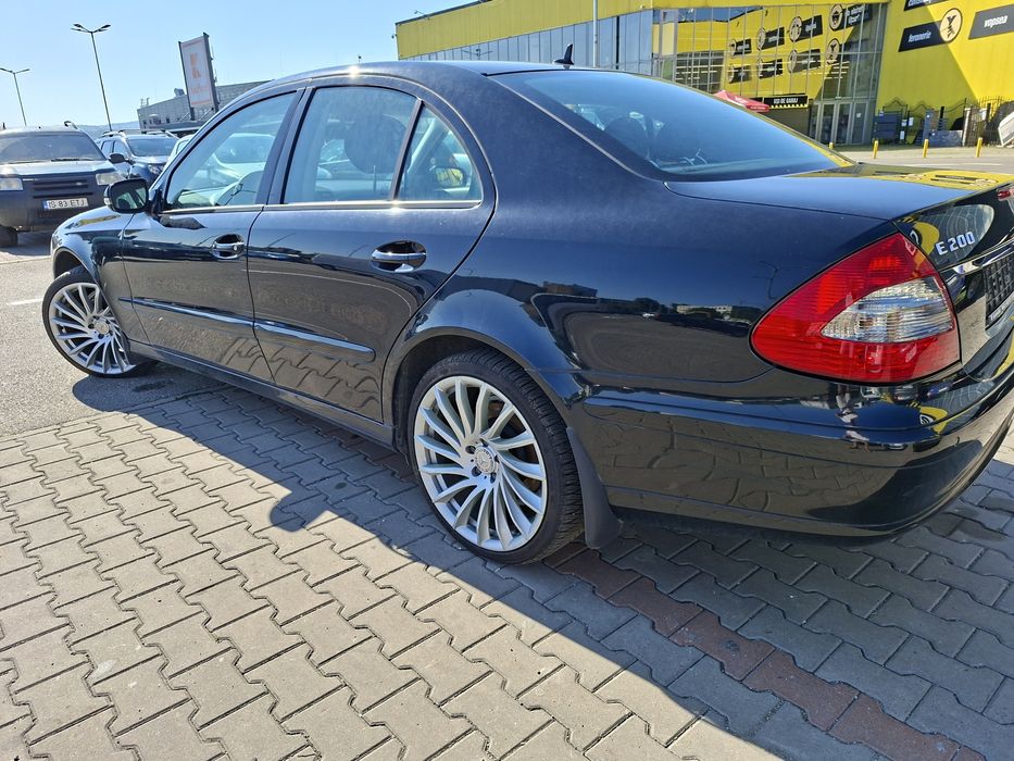 Mercedes benz e200 facelift.1.8 benzina 185cp.